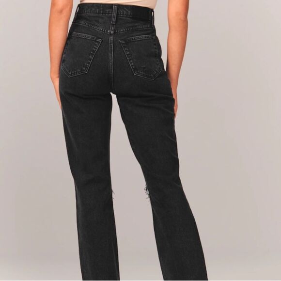 Abercrombie Curve Love Ultra High Rise Straight Jeans Black Distressed 4 Short - Picture 2 of 14